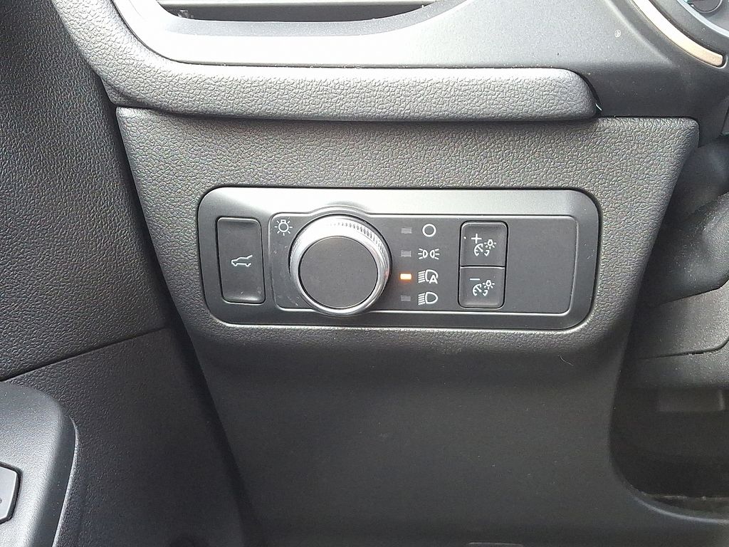 Thumbnail: 2022 Ford Escape - 24