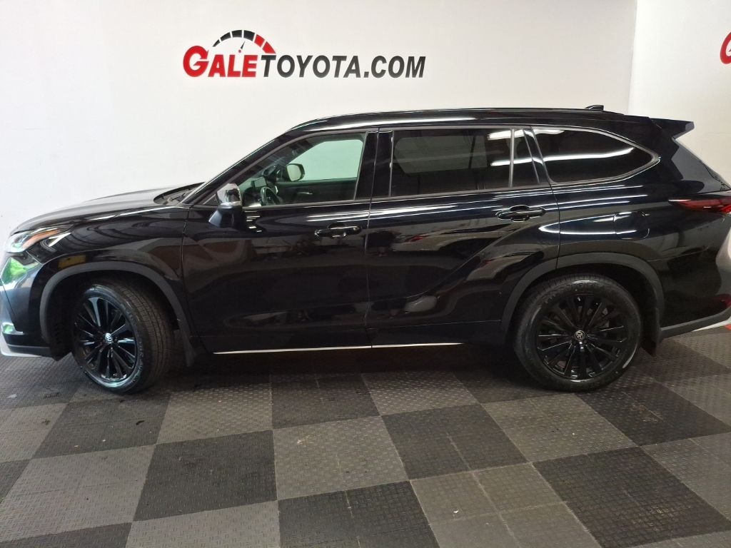 Used 2024 Toyota Highlander SUV