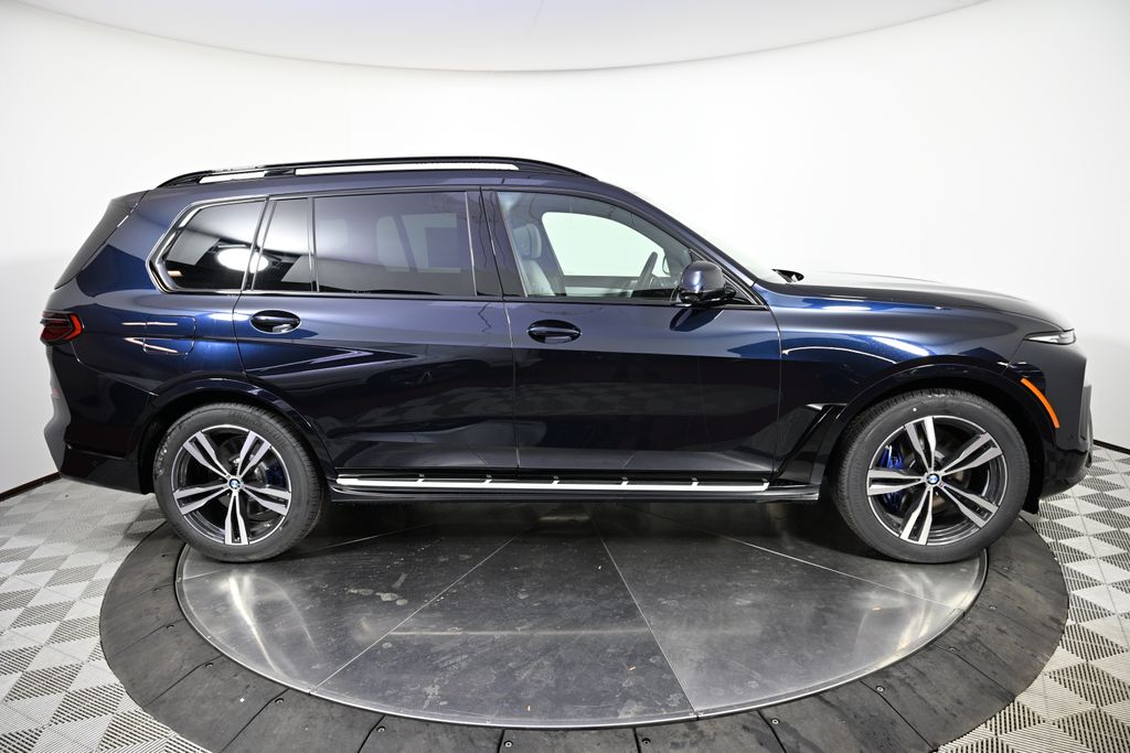 Thumbnail: 2026 BMW X7 - 6
