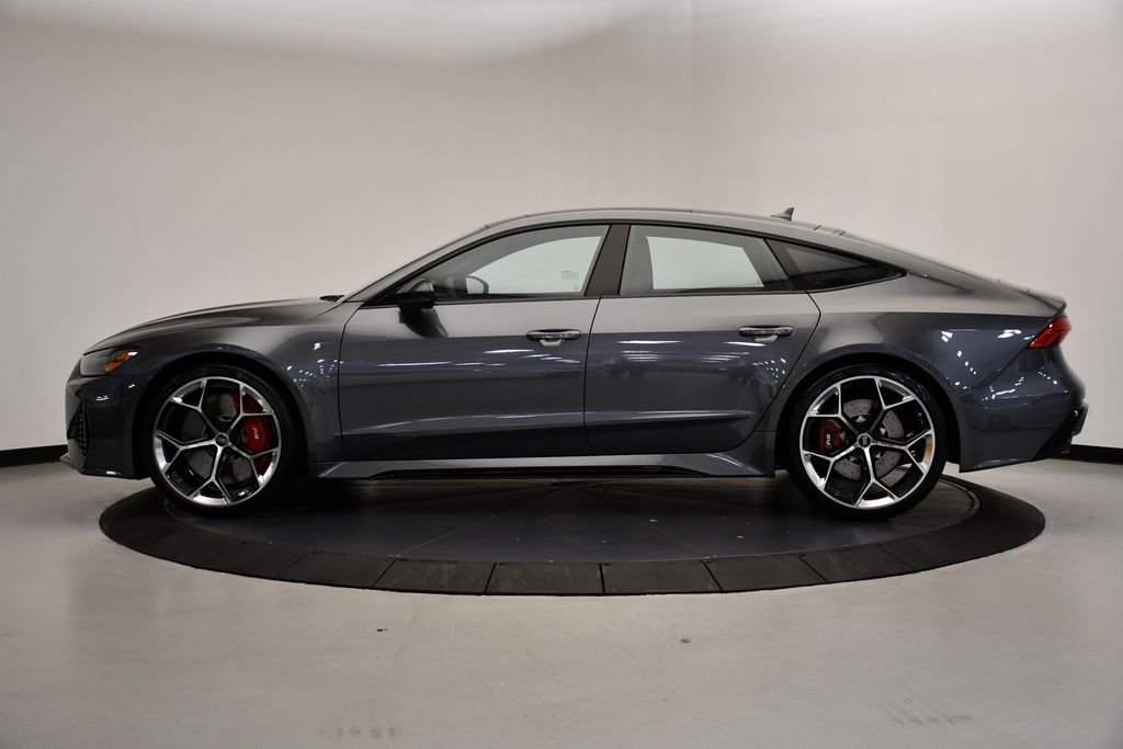 Thumbnail: 2025 Audi RS 7 - 2