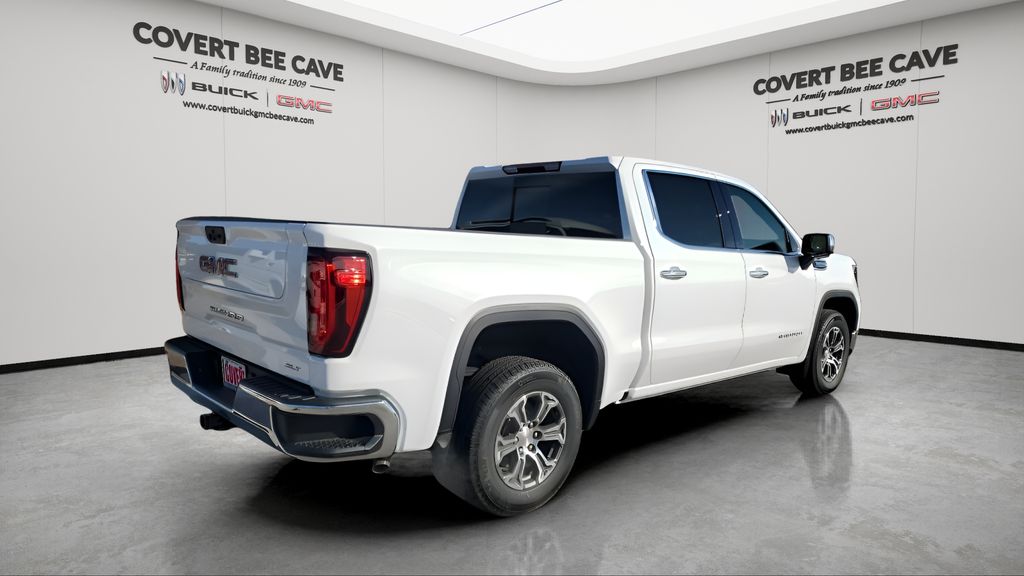 New 2026 White GMC SLT image 7