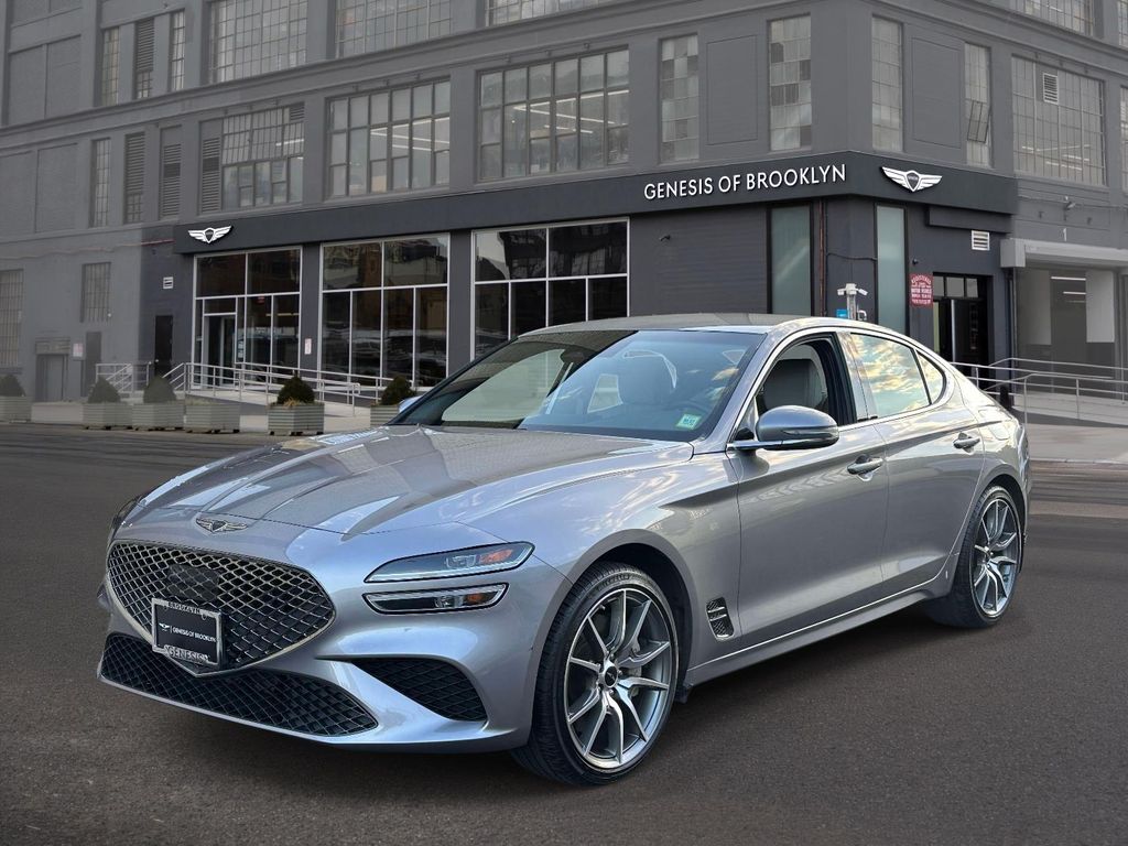 Savile Silver 2025 Genesis G70 2.5T Standard RWD Sedan Rear-Wheel Drive 8-Speed Automatic
