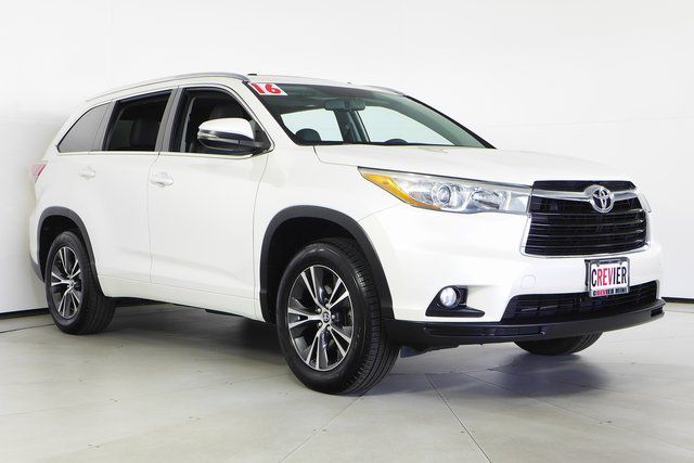 2016 Toyota Highlander XLE 4