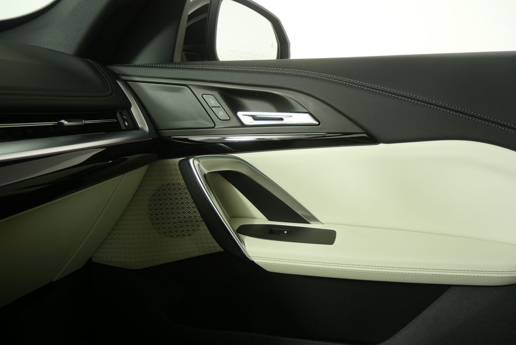 Thumbnail: 2026 BMW X1 - 23