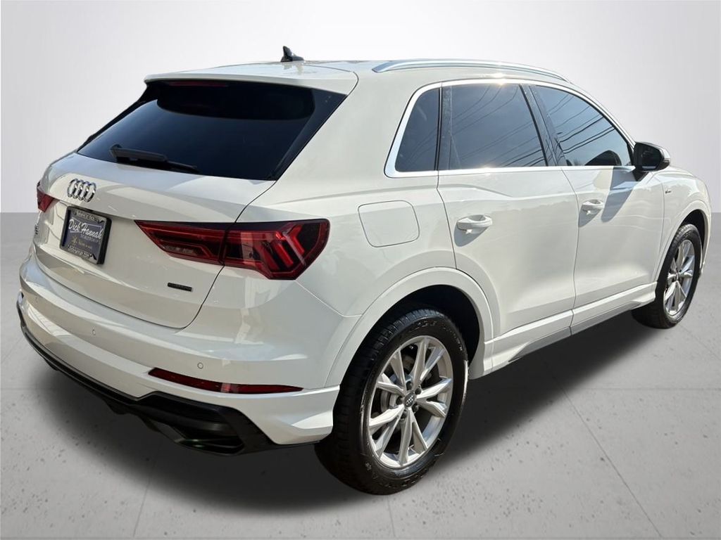 2021 Audi Q3 Premium