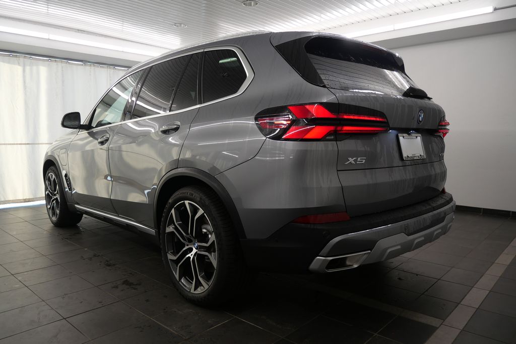 2025 BMW X5 xDrive50e 5