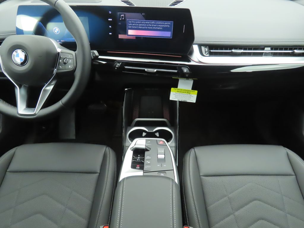 Thumbnail: 2025 BMW X1 - 14