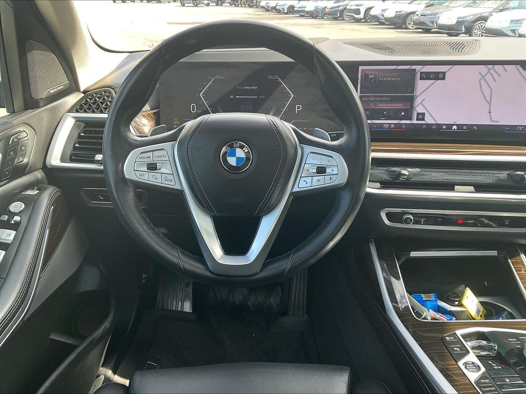 2024 BMW X7 — photo 18