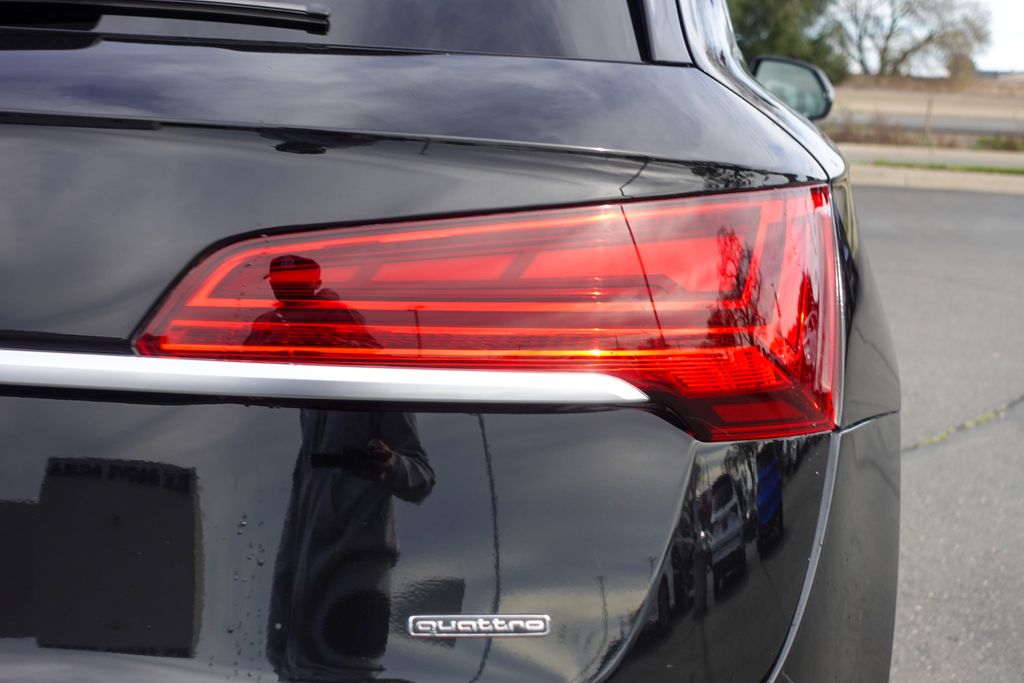 Used 2024  Audi 45 S line Premium image 7