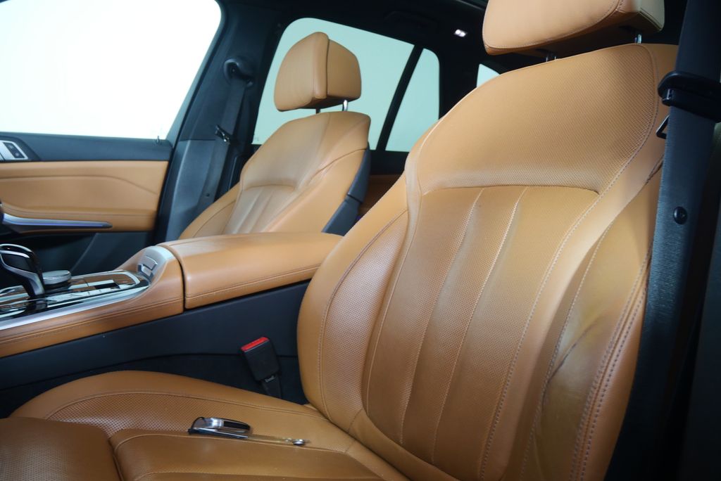 Thumbnail: 2020 BMW X5 - 10