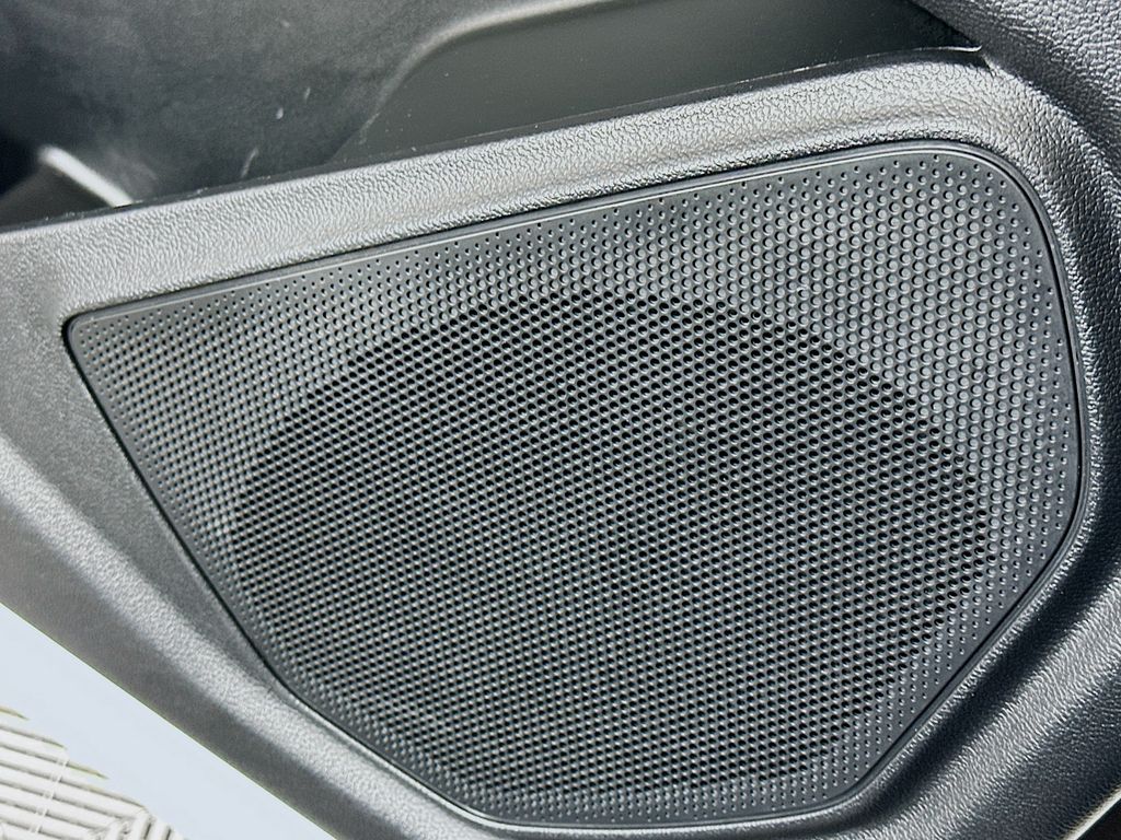 Thumbnail: 2021 Ford Explorer - 19