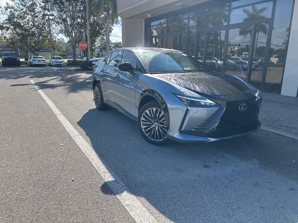 2023 Lexus RZ 450e Luxury AWD