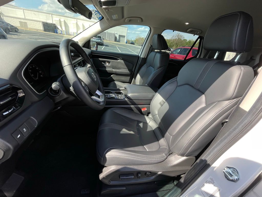 Thumbnail: 2025 Honda Pilot - 27