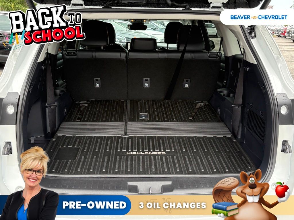 Used 2025 Toyota Highlander Hybrid SUV