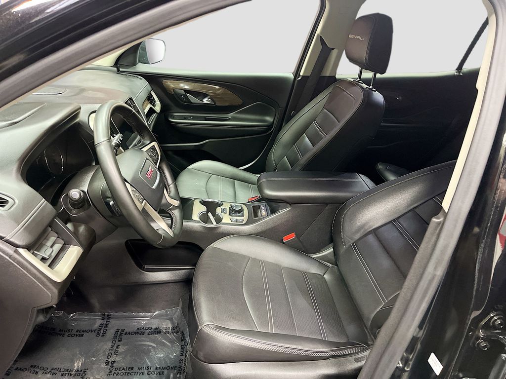 Used 2024 Ebony Twilight Metallic GMC Denali image 22