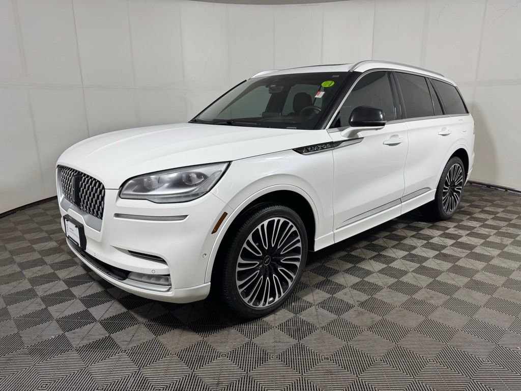 White Metallic 2023 Lincoln Aviator Black Label AWD SUV / Crossover All-Wheel Drive Automatic