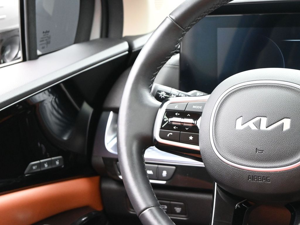 2024 Kia Carnival MPV SX Prestige