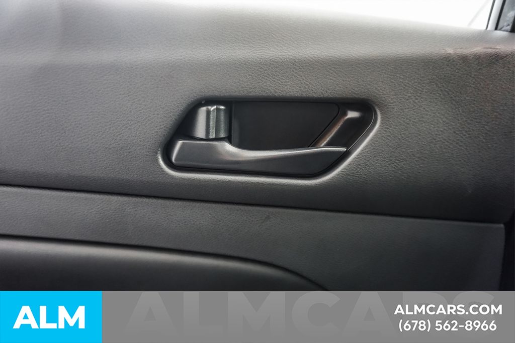 Used 2025 Black Nissan 2.5 SV image 51