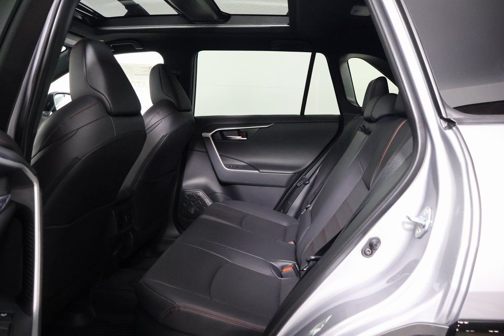Thumbnail: 2025 Toyota RAV4 - 6