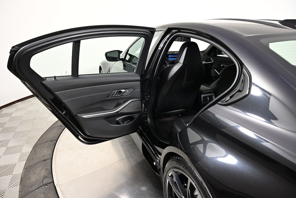 Thumbnail: 2023 BMW M3 - 22