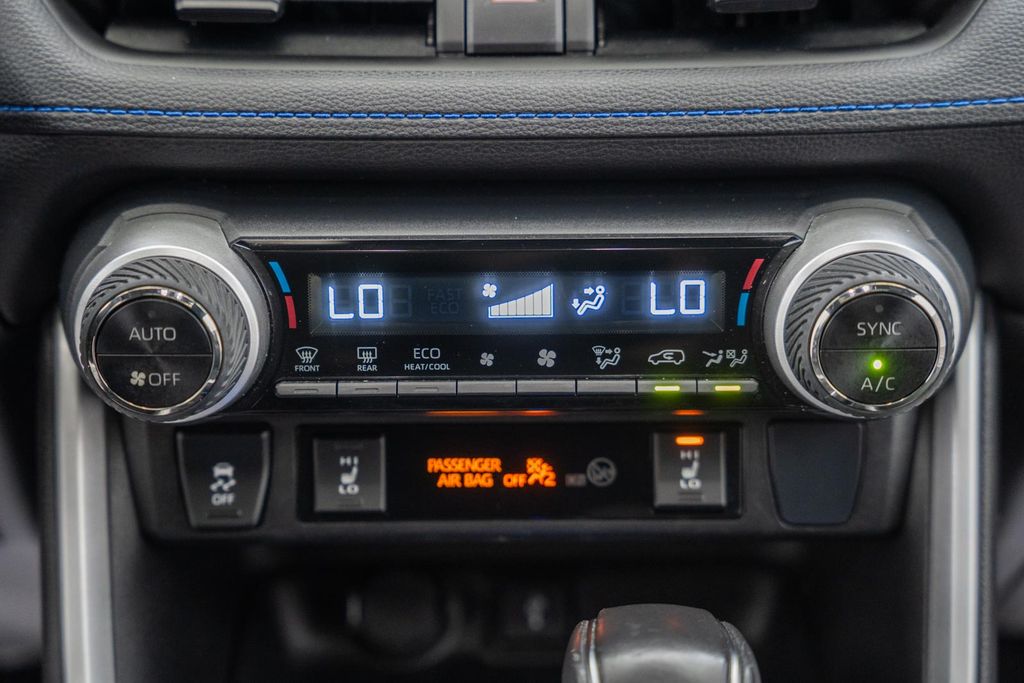 ToyotaRAV4 Hybrid23