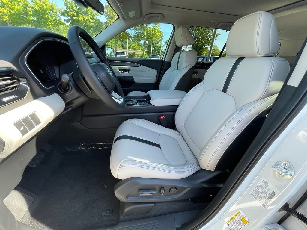 Thumbnail: 2026 Honda Pilot - 29