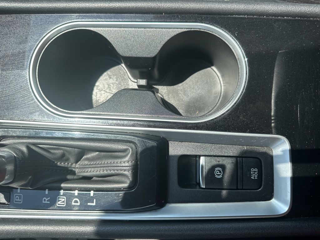 2022 Brilliant Silver Metallic Nissan Altima 2.5 SV FWD Sedan