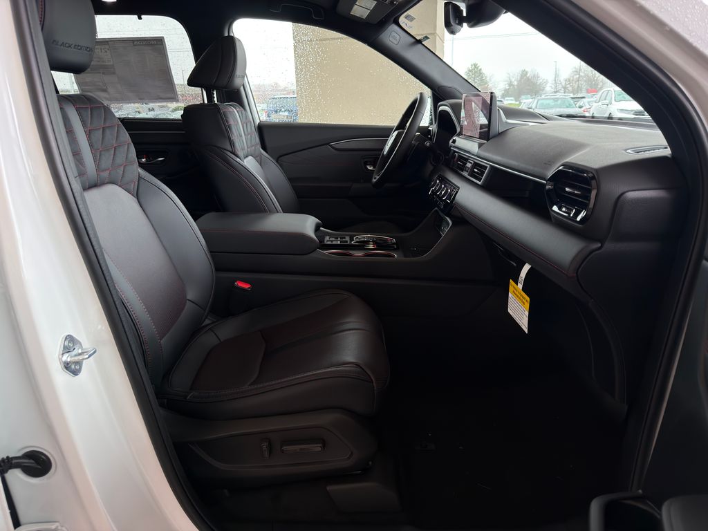 Thumbnail: 2026 Honda Pilot - 25