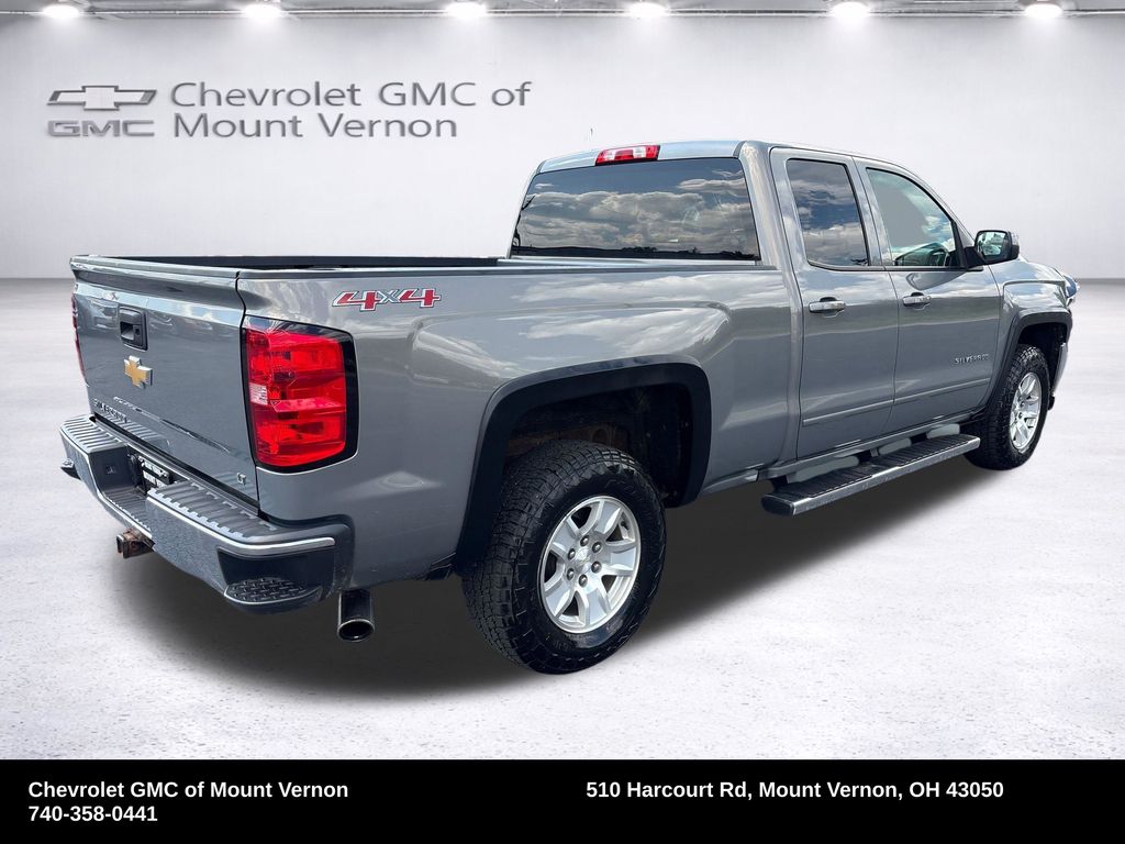 Photo 5 of 2017 Chevrolet Silverado 1500 LT