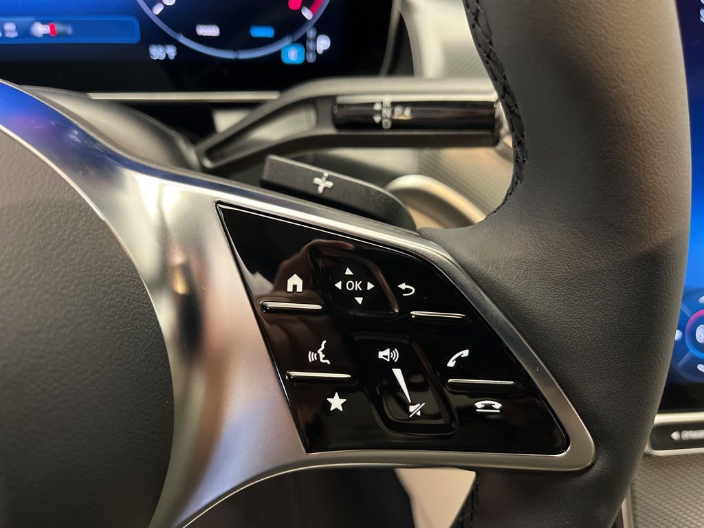 Thumbnail: 2026 Mercedes-Benz GLC - 16