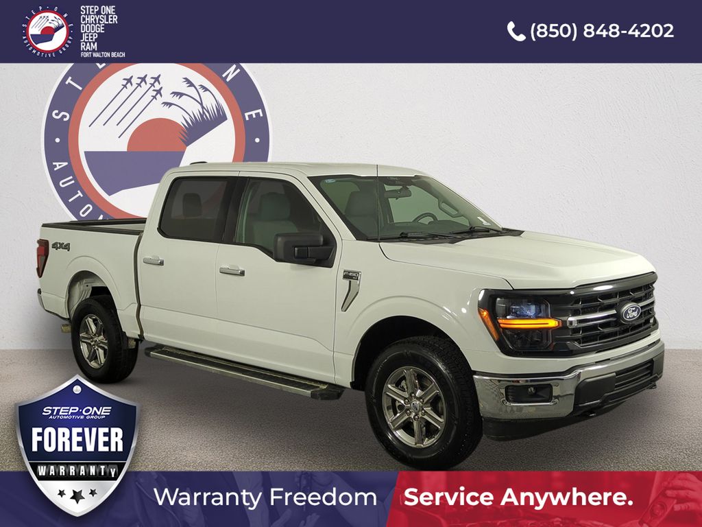 Oxford White 2025 Ford F-150 XLT SuperCrew 4WD Pickup Truck Four-Wheel Drive Automatic