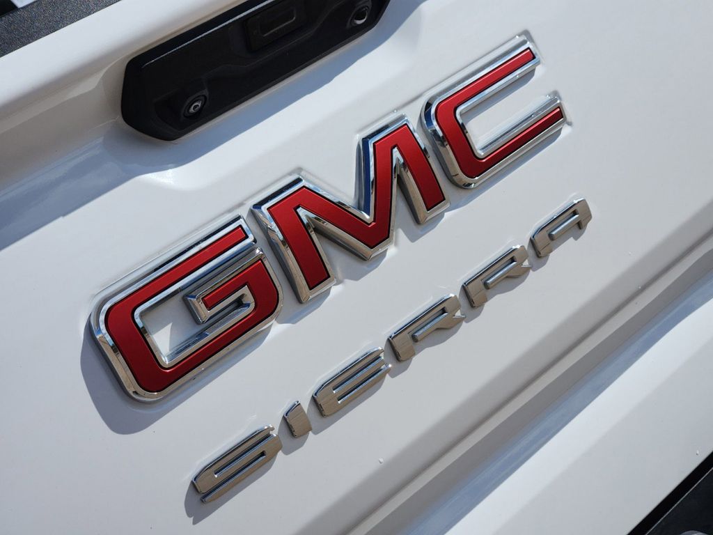 2022 GMC Sierra 1500 Pro 11