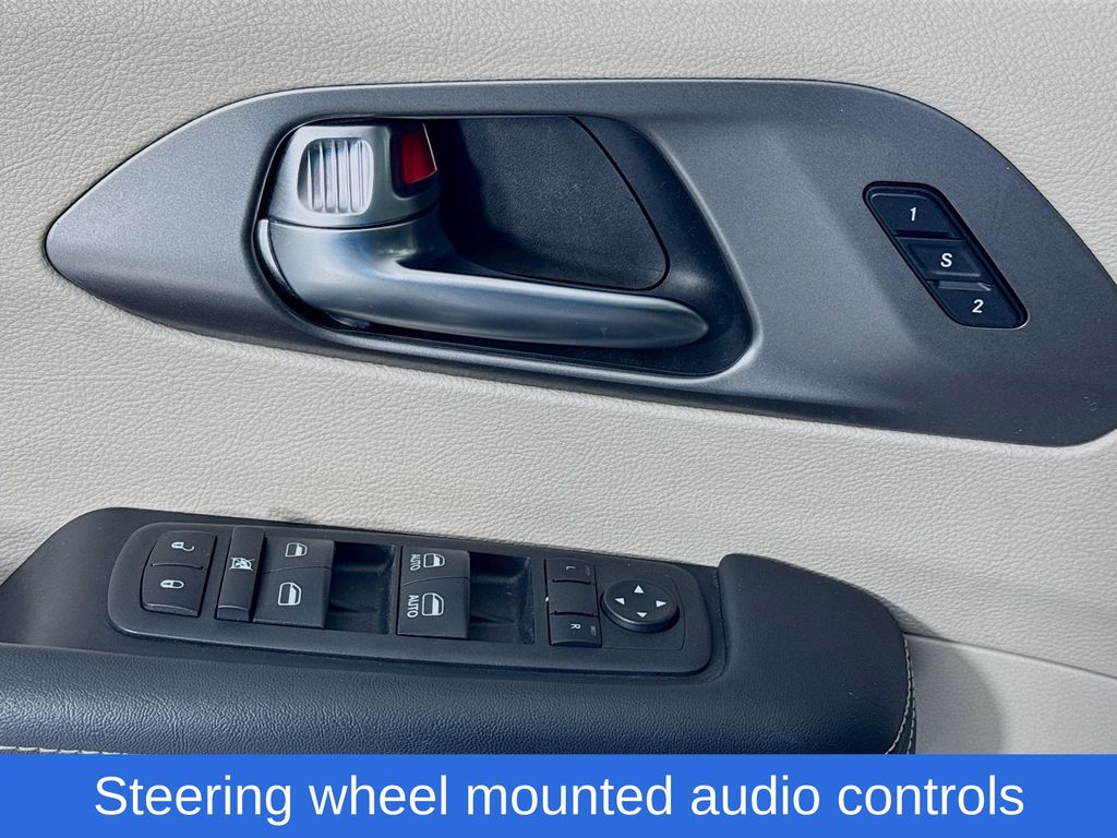 Used Car 2023 Chrysler Pacifica Hybrid  Touring L For Sale Under $25,000 In Austin, Texas