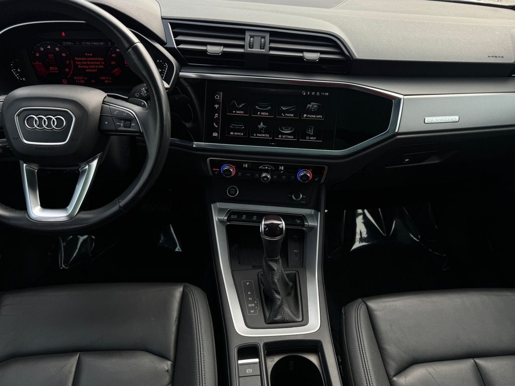 2024 Audi Q3 Premium 45 TFSI S line quattro Tiptronic