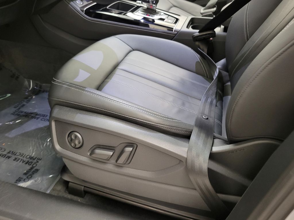 Thumbnail: 2023 Audi Q5 - 26