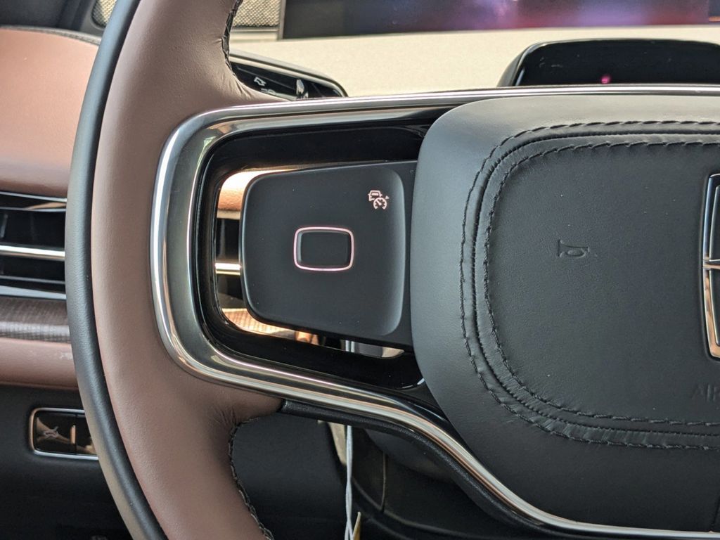2025 Lincoln Navigator L Reserve