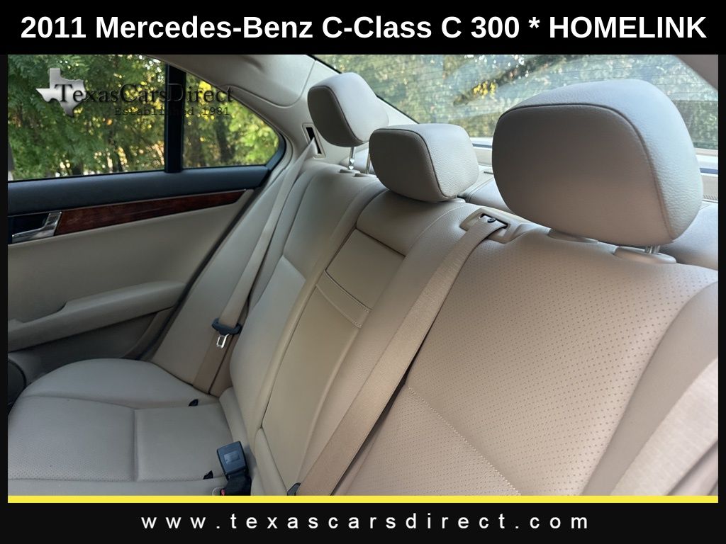 2011 Mercedes-Benz C-Class C 300 7