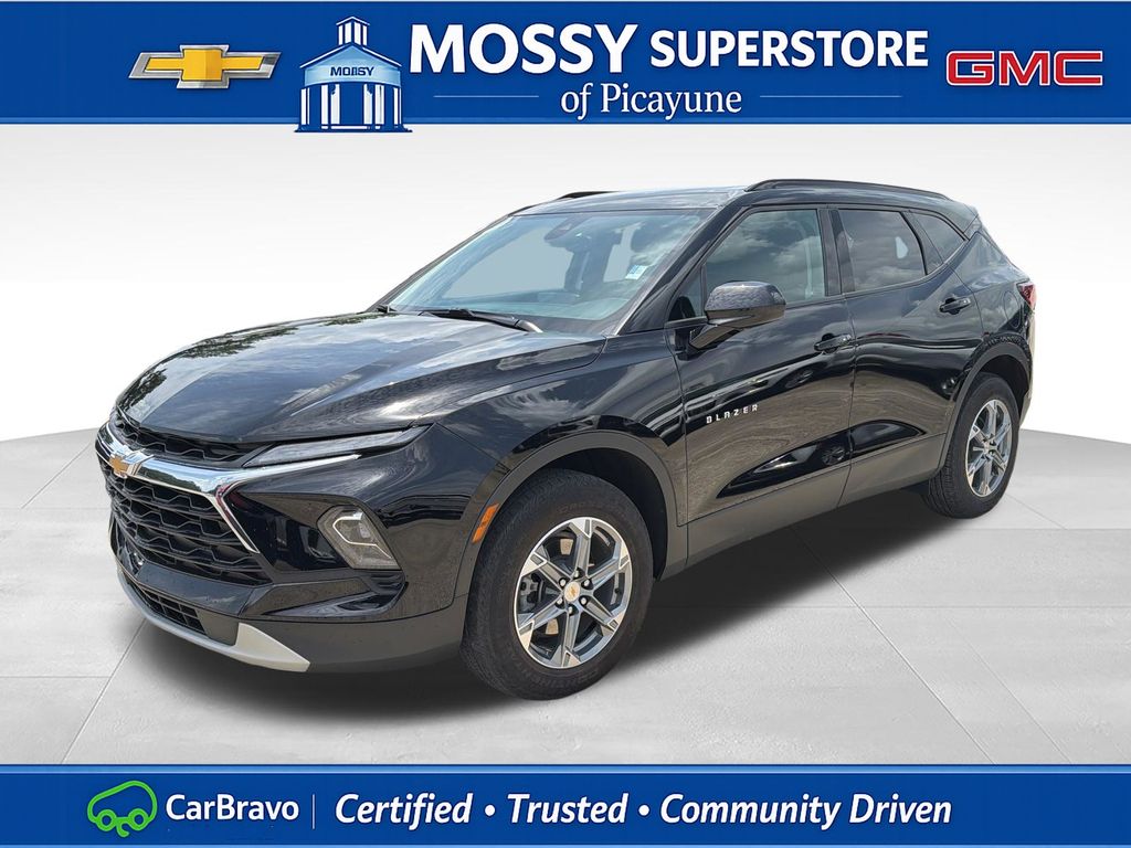 Black 2024 Chevrolet Blazer SUV / Crossover Front-Wheel Drive 9-Speed Automatic Overdrive