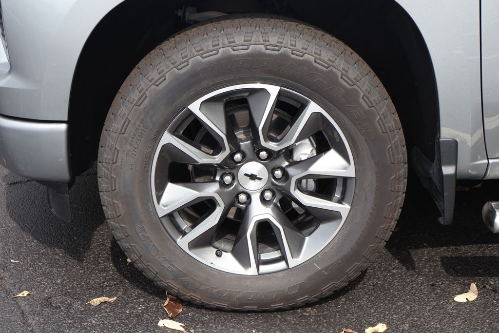 Thumbnail: 2024 Chevrolet Silverado 1500 - 11