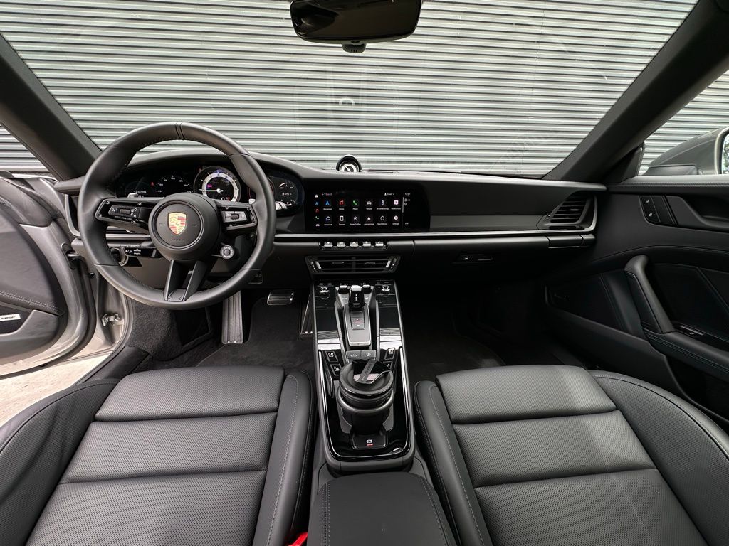 Thumbnail: 2024 Porsche 911 - 20