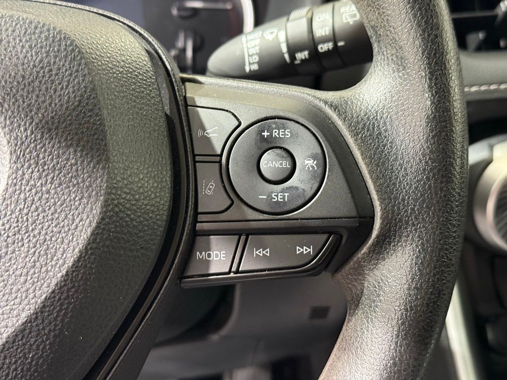 Thumbnail: 2024 Toyota RAV4 - 24