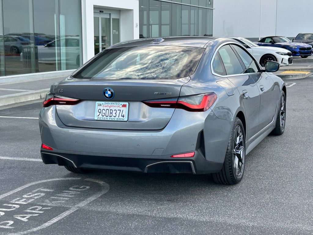 Thumbnail: 2023 BMW i4 - 5