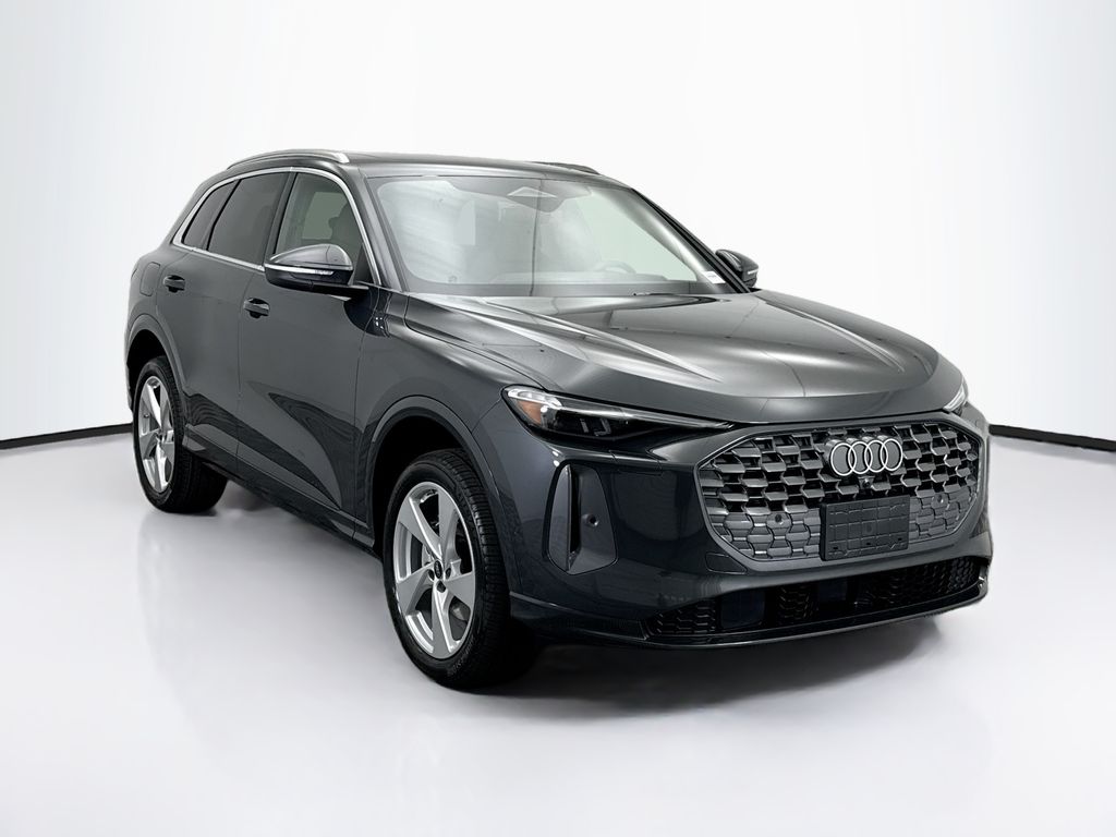 Thumbnail: 2025 Audi Q5 - 3