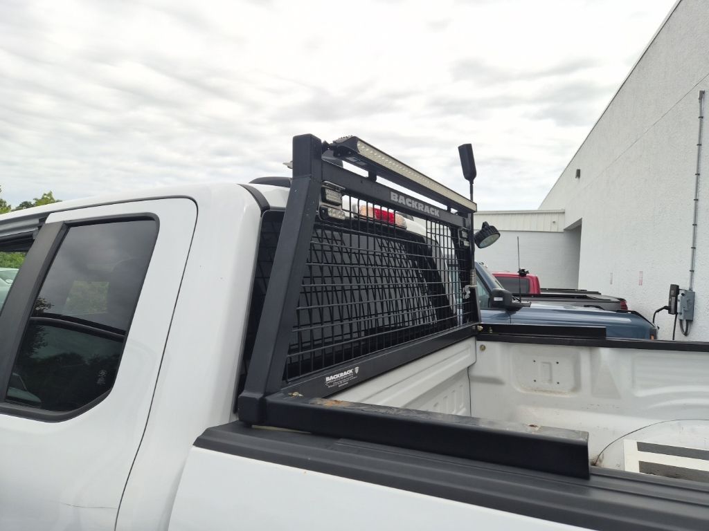 Used 2022 White Ford XL image 4