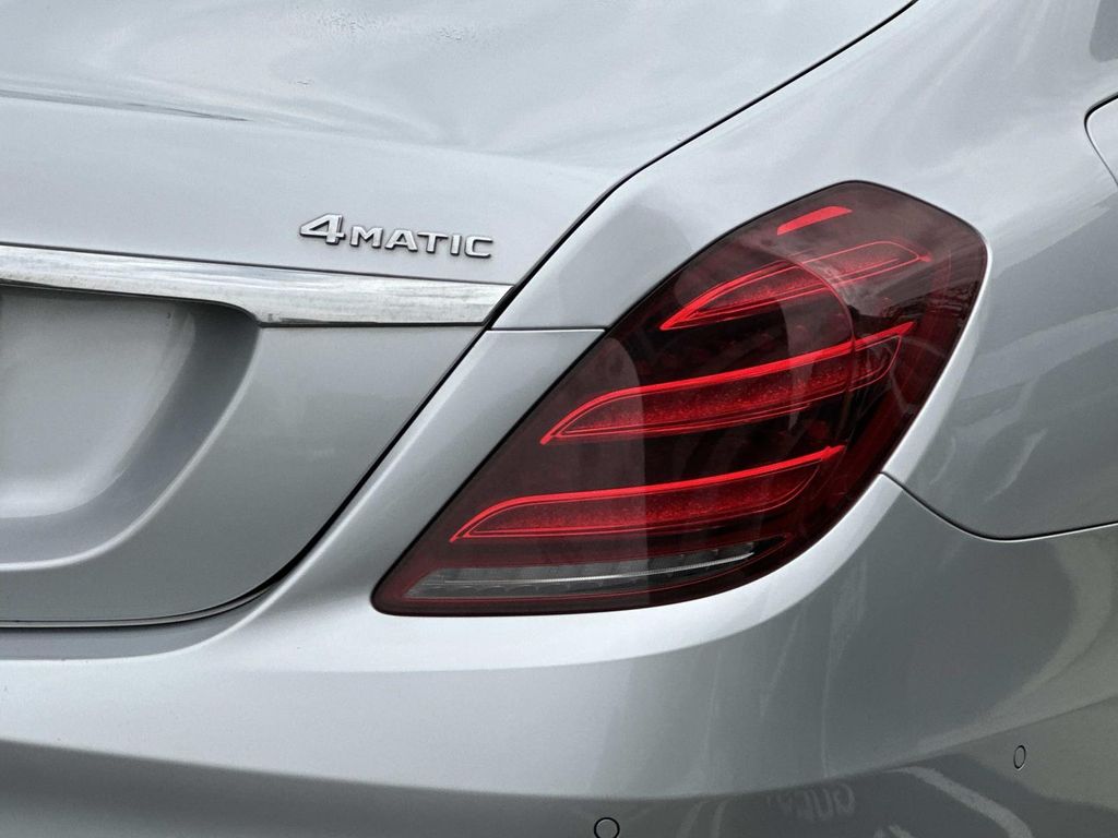 Thumbnail: 2020 Mercedes-Benz S-Class - 10