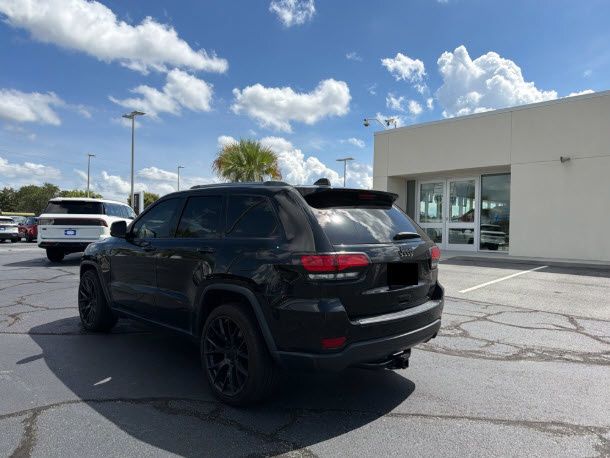 2020 Jeep Grand Cherokee Laredo E