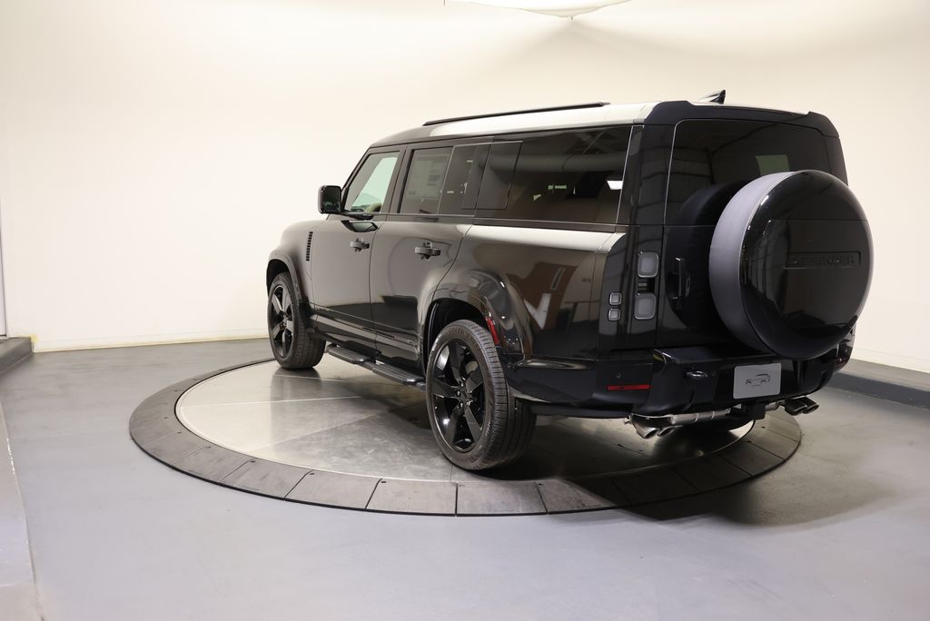 Thumbnail: 2026 Land Rover Defender - 3