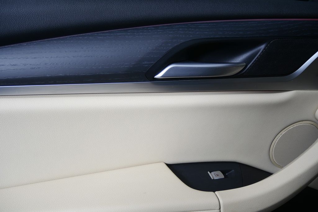 Thumbnail: 2024 BMW X3 - 13