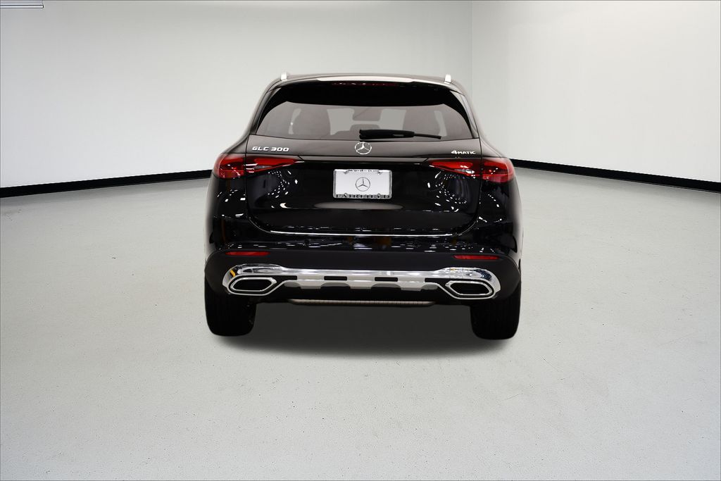 Thumbnail: 2025 Mercedes-Benz GLC - 4