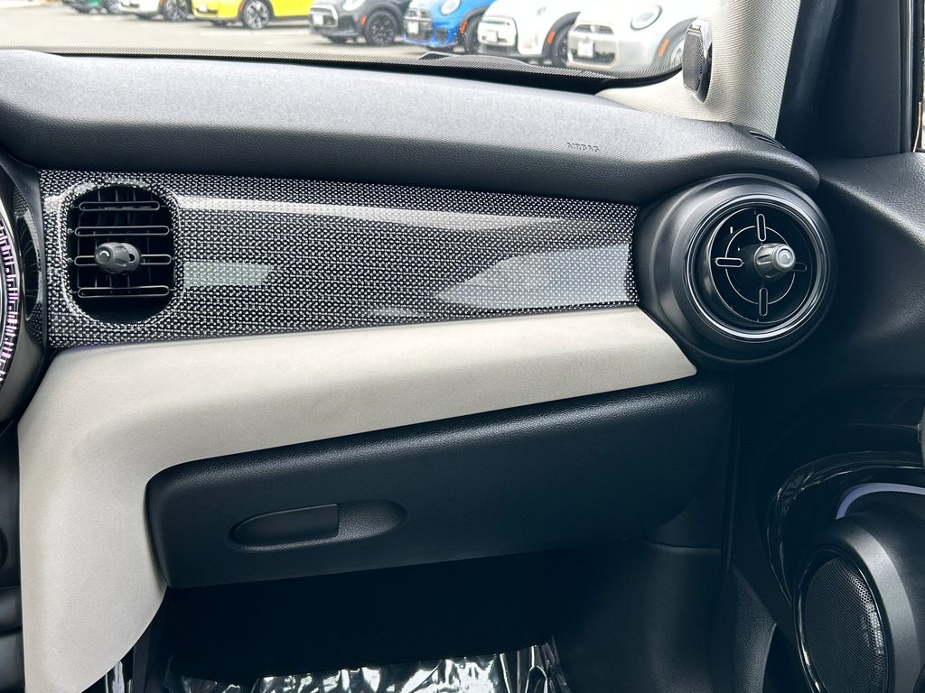 Thumbnail: 2024 MINI Cooper - 25